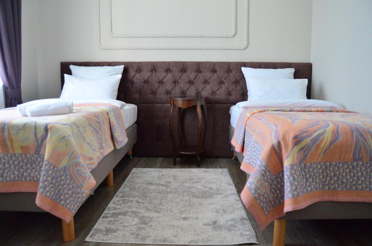 Golden Park Hotel Павлодар Экстерьер фото
