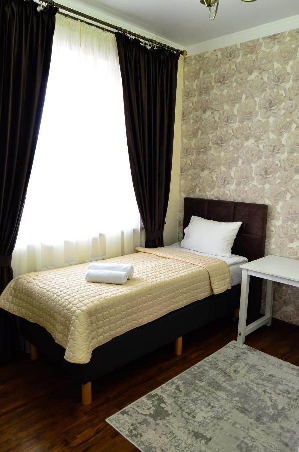 Golden Park Hotel Павлодар Экстерьер фото