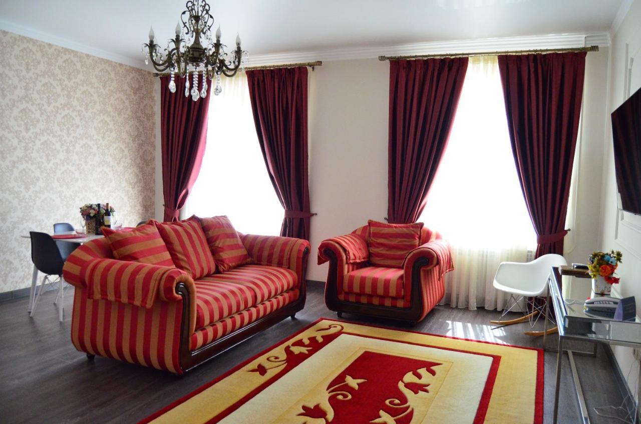 Golden Park Hotel Павлодар Экстерьер фото
